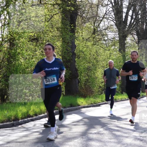 12.04.2026 - 45. Internationalen Wilhelmsburger Insellauf Yannick Fuchs http://msf.ph/oto/9486770 12.04.2026 10:30:54 Laufen 5038, 408, 2812, 3991 meine-sportfotos.de