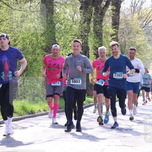 12.04.2026 - 45. Internationalen Wilhelmsburger Insellauf Yannick Fuchs http://msf.ph/oto/9486827 12.04.2026 10:36:59 Laufen 414, 5803, 6578, 2393, 2359 meine-sportfotos.de