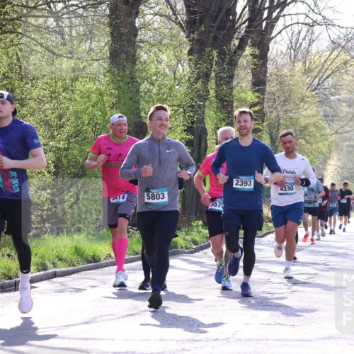 12.04.2026 - 45. Internationalen Wilhelmsburger Insellauf Yannick Fuchs http://msf.ph/oto/9486831 12.04.2026 10:37:00 Laufen 0414, 5803, 557, 2393, 4330, 23 meine-sportfotos.de