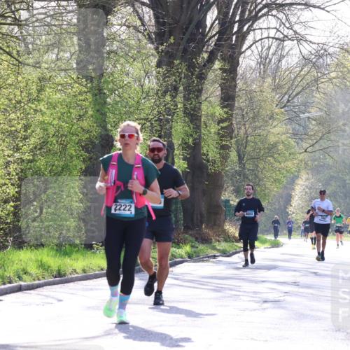 12.04.2026 - 45. Internationalen Wilhelmsburger Insellauf Yannick Fuchs http://msf.ph/oto/9486834 12.04.2026 10:31:01 Laufen 2222, 4602, 3861 meine-sportfotos.de
