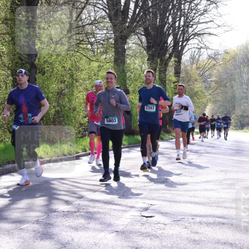 12.04.2026 - 45. Internationalen Wilhelmsburger Insellauf Yannick Fuchs http://msf.ph/oto/9486842 12.04.2026 10:37:01 Laufen 5803, 2393, 4330 meine-sportfotos.de