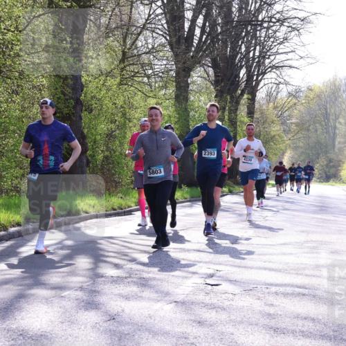 12.04.2026 - 45. Internationalen Wilhelmsburger Insellauf Yannick Fuchs http://msf.ph/oto/9486846 12.04.2026 10:37:01 Laufen 5803, 2393, 4330 meine-sportfotos.de