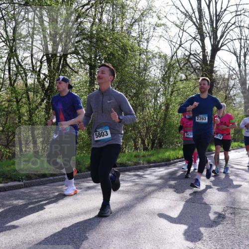 12.04.2026 - 45. Internationalen Wilhelmsburger Insellauf Yannick Fuchs http://msf.ph/oto/9486876 12.04.2026 10:37:03 Laufen 2393, 5803, 3631, 5578, 4330 meine-sportfotos.de