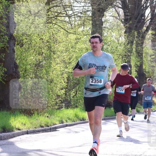 12.04.2026 - 45. Internationalen Wilhelmsburger Insellauf Yannick Fuchs http://msf.ph/oto/9486941 12.04.2026 10:37:10 Laufen 21, 0975, 2358, 3722, 503, 3007, 5441, 3695, 2231 meine-sportfotos.de