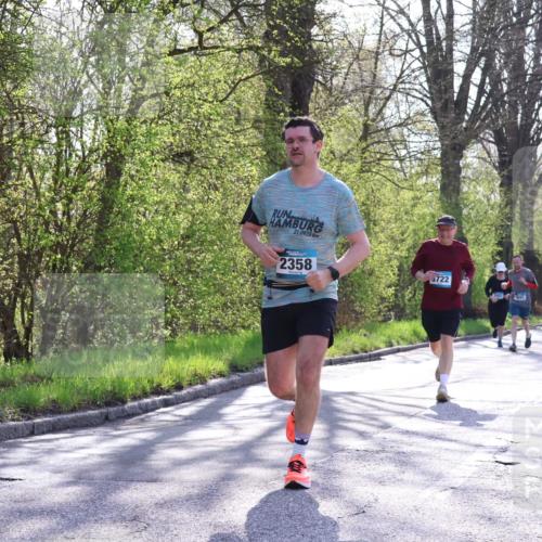 12.04.2026 - 45. Internationalen Wilhelmsburger Insellauf Yannick Fuchs http://msf.ph/oto/9486963 12.04.2026 10:37:11 Laufen 21, 0975, 2358, 5722, 2231 meine-sportfotos.de