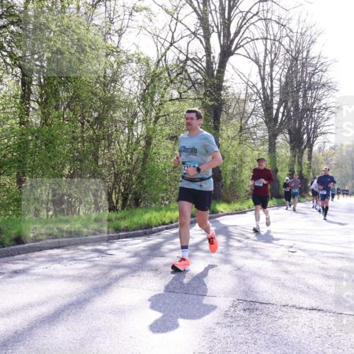 12.04.2026 - 45. Internationalen Wilhelmsburger Insellauf Yannick Fuchs http://msf.ph/oto/9486966 12.04.2026 10:37:11 Laufen 230, 3722 meine-sportfotos.de