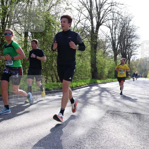 12.04.2026 - 45. Internationalen Wilhelmsburger Insellauf Yannick Fuchs http://msf.ph/oto/9487027 12.04.2026 10:31:25 Laufen 5270, 4501 meine-sportfotos.de