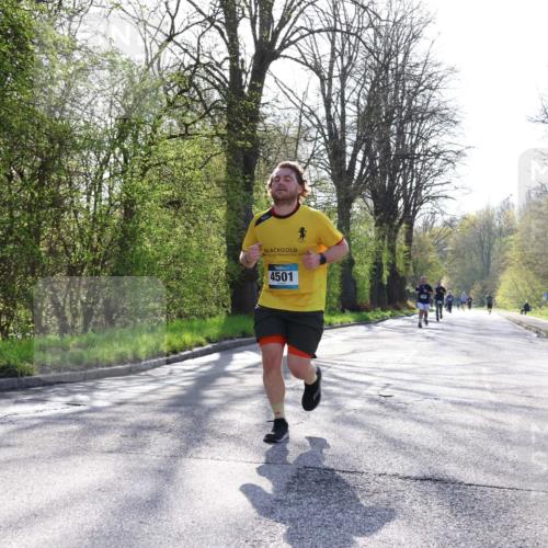 12.04.2026 - 45. Internationalen Wilhelmsburger Insellauf Yannick Fuchs http://msf.ph/oto/9487035 12.04.2026 10:31:26 Laufen 4501 meine-sportfotos.de