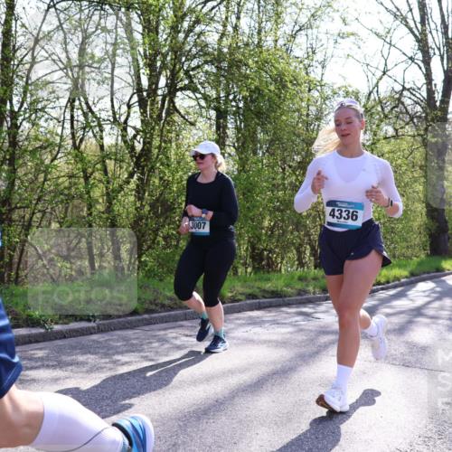 12.04.2026 - 45. Internationalen Wilhelmsburger Insellauf Yannick Fuchs http://msf.ph/oto/9487047 12.04.2026 10:37:19 Laufen 3007, 4336 meine-sportfotos.de
