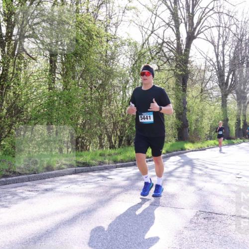 12.04.2026 - 45. Internationalen Wilhelmsburger Insellauf Yannick Fuchs http://msf.ph/oto/9487063 12.04.2026 10:37:20 Laufen 5441 meine-sportfotos.de