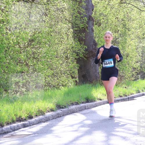 12.04.2026 - 45. Internationalen Wilhelmsburger Insellauf Yannick Fuchs http://msf.ph/oto/9487082 12.04.2026 10:37:22 Laufen 5649 meine-sportfotos.de