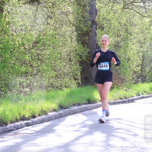 12.04.2026 - 45. Internationalen Wilhelmsburger Insellauf Yannick Fuchs http://msf.ph/oto/9487084 12.04.2026 10:37:22 Laufen 5649 meine-sportfotos.de
