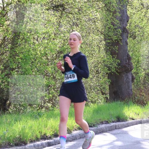 12.04.2026 - 45. Internationalen Wilhelmsburger Insellauf Yannick Fuchs http://msf.ph/oto/9487097 12.04.2026 10:37:23 Laufen 5649 meine-sportfotos.de