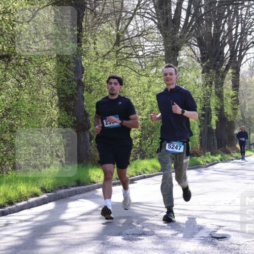 12.04.2026 - 45. Internationalen Wilhelmsburger Insellauf Yannick Fuchs http://msf.ph/oto/9487118 12.04.2026 10:31:35 Laufen 230, 5247 meine-sportfotos.de