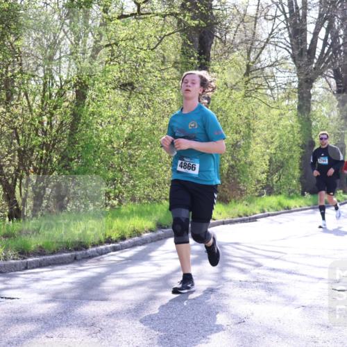12.04.2026 - 45. Internationalen Wilhelmsburger Insellauf Yannick Fuchs http://msf.ph/oto/9487125 12.04.2026 10:37:26 Laufen 4866, 3760, 2030 meine-sportfotos.de