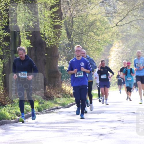 12.04.2026 - 45. Internationalen Wilhelmsburger Insellauf Yannick Fuchs http://msf.ph/oto/9487149 12.04.2026 10:31:39 Laufen 2065, 5442, 2724, 2869, 4483 meine-sportfotos.de