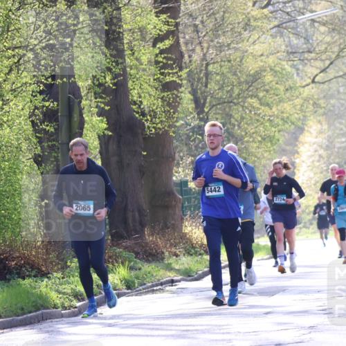 12.04.2026 - 45. Internationalen Wilhelmsburger Insellauf Yannick Fuchs http://msf.ph/oto/9487151 12.04.2026 10:31:40 Laufen 2065, 5442, 2724, 2869, 4483, 5654 meine-sportfotos.de