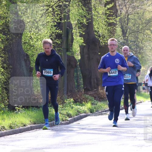 12.04.2026 - 45. Internationalen Wilhelmsburger Insellauf Yannick Fuchs http://msf.ph/oto/9487166 12.04.2026 10:31:41 Laufen 2065, 5442, 5337, 724, 22, 2869 meine-sportfotos.de