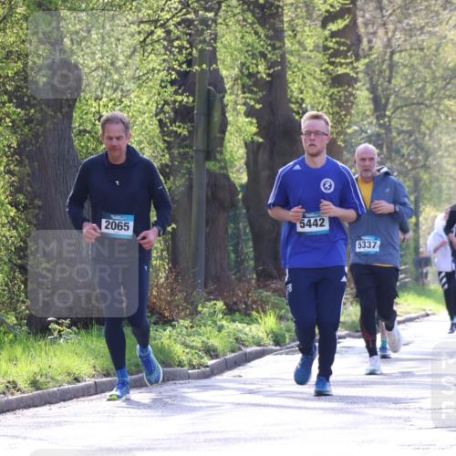 12.04.2026 - 45. Internationalen Wilhelmsburger Insellauf Yannick Fuchs http://msf.ph/oto/9487175 12.04.2026 10:31:42 Laufen 2065, 5442, 5337, 2724, 2869 meine-sportfotos.de