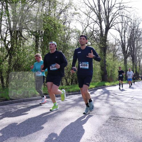 12.04.2026 - 45. Internationalen Wilhelmsburger Insellauf Yannick Fuchs http://msf.ph/oto/9487238 12.04.2026 10:37:35 Laufen 2992, 2846, 4088 meine-sportfotos.de