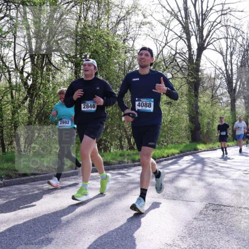 12.04.2026 - 45. Internationalen Wilhelmsburger Insellauf Yannick Fuchs http://msf.ph/oto/9487240 12.04.2026 10:37:36 Laufen 2992, 2846, 4088, 4768 meine-sportfotos.de