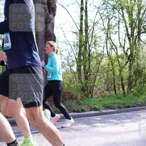 12.04.2026 - 45. Internationalen Wilhelmsburger Insellauf Yannick Fuchs http://msf.ph/oto/9487251 12.04.2026 10:37:36 Laufen 88, 992 meine-sportfotos.de