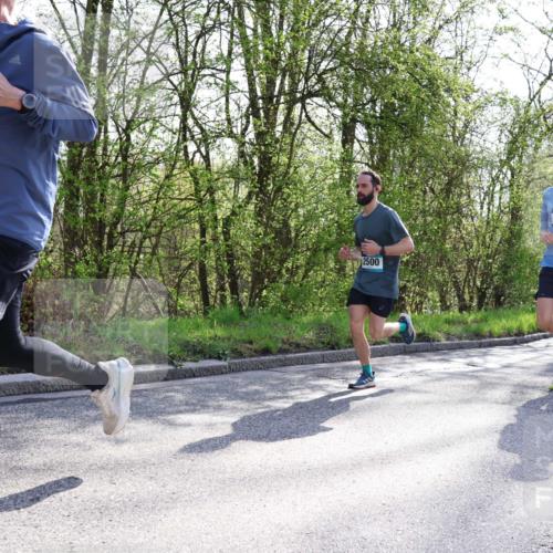 12.04.2026 - 45. Internationalen Wilhelmsburger Insellauf Yannick Fuchs http://msf.ph/oto/9487282 12.04.2026 10:31:53 Laufen 37, 2500, 4483, 2724 meine-sportfotos.de