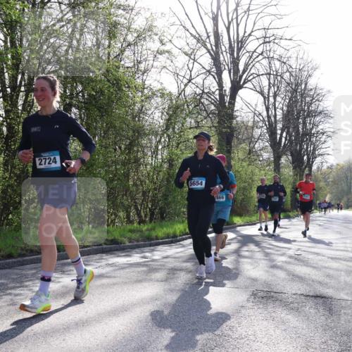 12.04.2026 - 45. Internationalen Wilhelmsburger Insellauf Yannick Fuchs http://msf.ph/oto/9487305 12.04.2026 10:31:56 Laufen 2724, 5654, 2869, 2263 meine-sportfotos.de