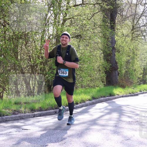 12.04.2026 - 45. Internationalen Wilhelmsburger Insellauf Yannick Fuchs http://msf.ph/oto/9487319 12.04.2026 10:37:43 Laufen 3363, 3186 meine-sportfotos.de