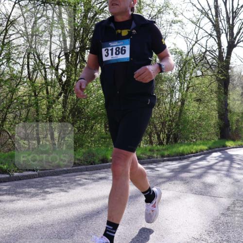 12.04.2026 - 45. Internationalen Wilhelmsburger Insellauf Yannick Fuchs http://msf.ph/oto/9487347 12.04.2026 10:37:45 Laufen 3186 meine-sportfotos.de