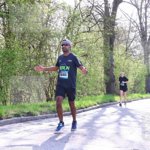 12.04.2026 - 45. Internationalen Wilhelmsburger Insellauf Yannick Fuchs http://msf.ph/oto/9487370 12.04.2026 10:32:03 Laufen 5840, 4349 meine-sportfotos.de