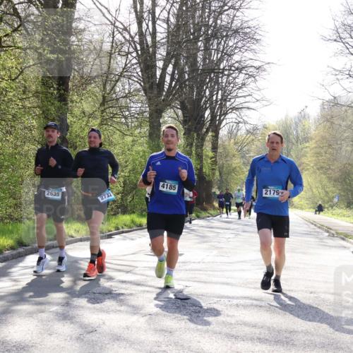 12.04.2026 - 45. Internationalen Wilhelmsburger Insellauf Yannick Fuchs http://msf.ph/oto/9487402 12.04.2026 10:37:53 Laufen 2635, 2732, 2179, 4185 meine-sportfotos.de