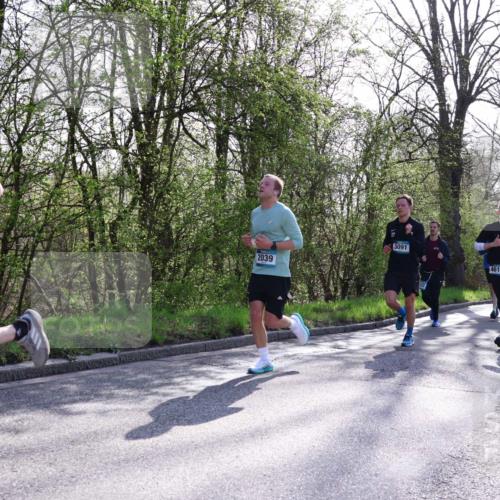 12.04.2026 - 45. Internationalen Wilhelmsburger Insellauf Yannick Fuchs http://msf.ph/oto/9487488 12.04.2026 10:32:15 Laufen 086, 2039, 27, 3091, 4615 meine-sportfotos.de