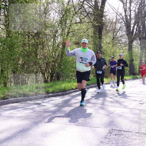 12.04.2026 - 45. Internationalen Wilhelmsburger Insellauf Yannick Fuchs http://msf.ph/oto/9487525 12.04.2026 10:38:05 Laufen 4675, 2672, 4715, 4661 meine-sportfotos.de