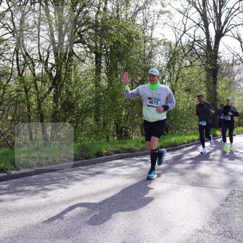 12.04.2026 - 45. Internationalen Wilhelmsburger Insellauf Yannick Fuchs http://msf.ph/oto/9487534 12.04.2026 10:38:05 Laufen 4675, 2672, 4661 meine-sportfotos.de