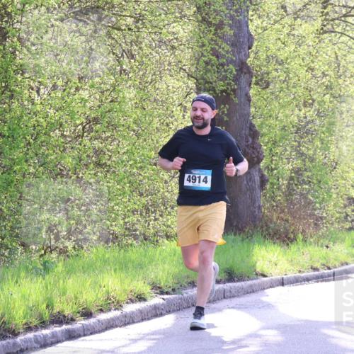 12.04.2026 - 45. Internationalen Wilhelmsburger Insellauf Yannick Fuchs http://msf.ph/oto/9487552 12.04.2026 10:32:23 Laufen 4914 meine-sportfotos.de