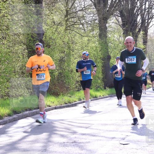 12.04.2026 - 45. Internationalen Wilhelmsburger Insellauf Yannick Fuchs http://msf.ph/oto/9487578 12.04.2026 10:38:10 Laufen 5033, 2371, 504, 3357 meine-sportfotos.de