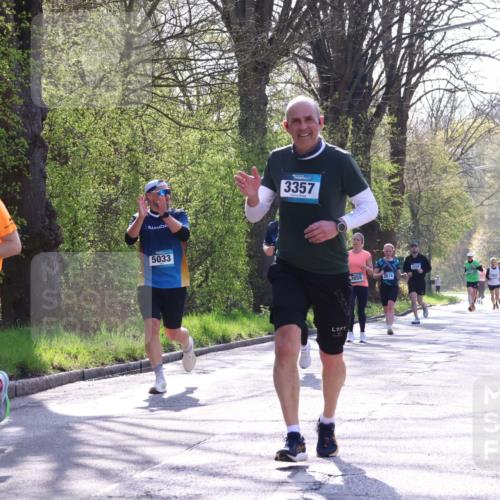 12.04.2026 - 45. Internationalen Wilhelmsburger Insellauf Yannick Fuchs http://msf.ph/oto/9487584 12.04.2026 10:38:11 Laufen 2371, 5033, 3357, 2655, 2618 meine-sportfotos.de