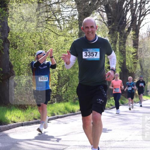 12.04.2026 - 45. Internationalen Wilhelmsburger Insellauf Yannick Fuchs http://msf.ph/oto/9487587 12.04.2026 10:38:11 Laufen 2, 1, 5033, 3357, 2655 meine-sportfotos.de