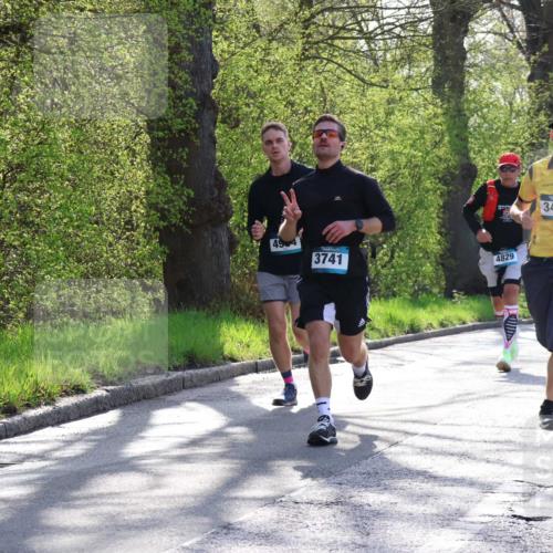 12.04.2026 - 45. Internationalen Wilhelmsburger Insellauf Yannick Fuchs http://msf.ph/oto/9487588 12.04.2026 10:32:28 Laufen 49, 3741, 3419, 4829, 79 meine-sportfotos.de