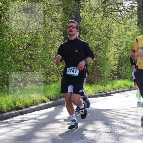 12.04.2026 - 45. Internationalen Wilhelmsburger Insellauf Yannick Fuchs http://msf.ph/oto/9487598 12.04.2026 10:32:29 Laufen 3741, 419, 3779 meine-sportfotos.de