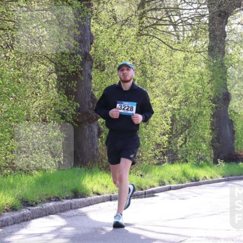 12.04.2026 - 45. Internationalen Wilhelmsburger Insellauf Yannick Fuchs http://msf.ph/oto/9487688 12.04.2026 10:38:20 Laufen 3228, 2649 meine-sportfotos.de