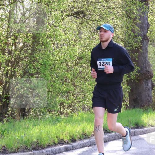 12.04.2026 - 45. Internationalen Wilhelmsburger Insellauf Yannick Fuchs http://msf.ph/oto/9487703 12.04.2026 10:38:22 Laufen 40, 3228 meine-sportfotos.de