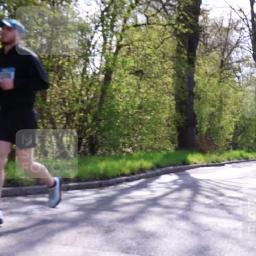 12.04.2026 - 45. Internationalen Wilhelmsburger Insellauf Yannick Fuchs http://msf.ph/oto/9487723 12.04.2026 10:38:23 Laufen  meine-sportfotos.de