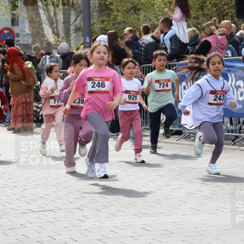 12.04.2026 - 45. Internationalen Wilhelmsburger Insellauf Strokosch-Dieckow http://msf.ph/oto/9487735 12.04.2026 14:10:29 Ziel 963, 1513, 909, 708, 615, 184, 187, 42, 706, 246, 243, 717, 724, 929, 722, 239, 704, 725, 1521, 714, 726 meine-sportfotos.de