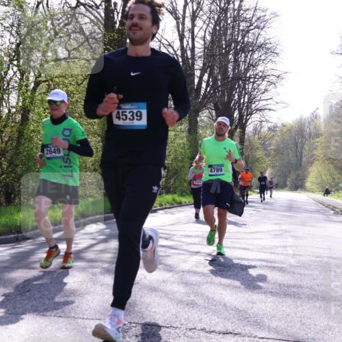 12.04.2026 - 45. Internationalen Wilhelmsburger Insellauf Yannick Fuchs http://msf.ph/oto/9487767 12.04.2026 10:38:27 Laufen 2649, 4539, 3326, 4789 meine-sportfotos.de