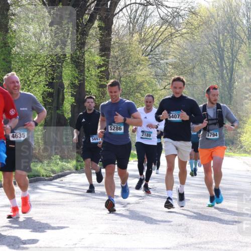 12.04.2026 - 45. Internationalen Wilhelmsburger Insellauf Yannick Fuchs http://msf.ph/oto/9487777 12.04.2026 10:32:47 Laufen 4635, 3662, 5697, 5286, 2189, 33, 5407, 334, 5794 meine-sportfotos.de