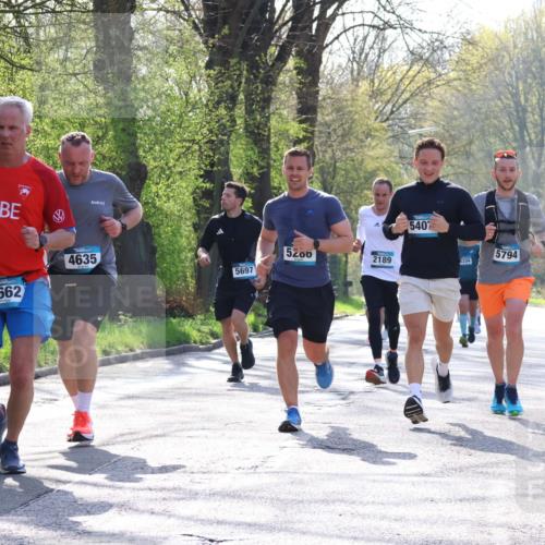 12.04.2026 - 45. Internationalen Wilhelmsburger Insellauf Yannick Fuchs http://msf.ph/oto/9487790 12.04.2026 10:32:47 Laufen 4635, 3662, 5200, 2189, 5697, 5407, 334, 5794 meine-sportfotos.de