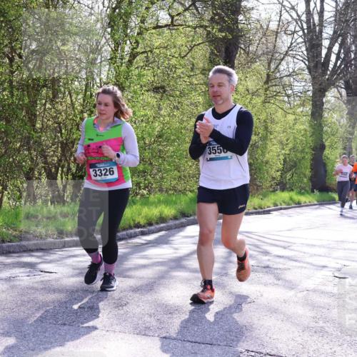 12.04.2026 - 45. Internationalen Wilhelmsburger Insellauf Yannick Fuchs http://msf.ph/oto/9487811 12.04.2026 10:38:30 Laufen 3326, 3550, 4659 meine-sportfotos.de