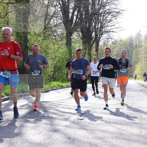 12.04.2026 - 45. Internationalen Wilhelmsburger Insellauf Yannick Fuchs http://msf.ph/oto/9487812 12.04.2026 10:32:49 Laufen 3662, 4635, 56, 5286, 2189, 5407, 5794 meine-sportfotos.de